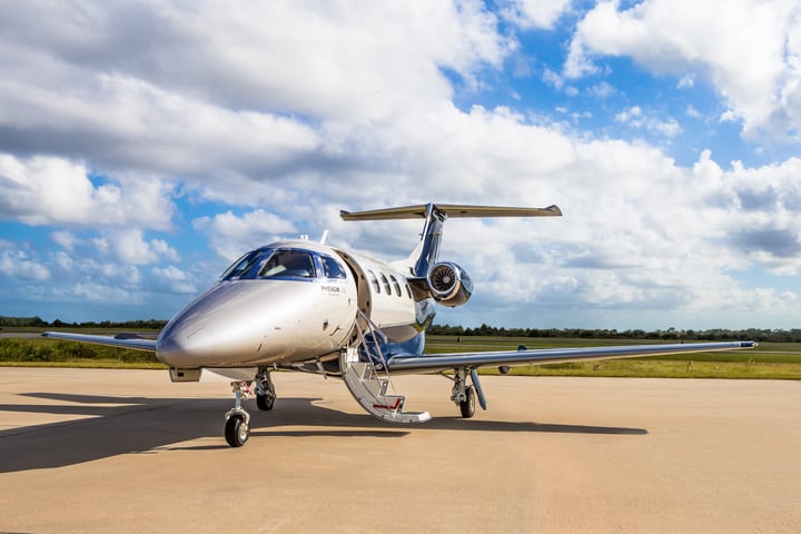 Phenom 100 sur la piste