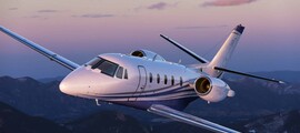 Jet privé Learjet 75 siège en cuir blanc