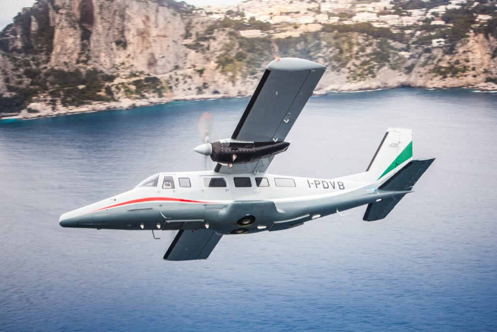 VULCANAIR AVIATOR TP 600 en vol