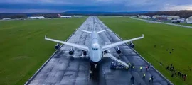 Частен самолет под наем RNAS Culdrose Airport