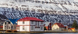 Каяни : частен самолет под наем 
