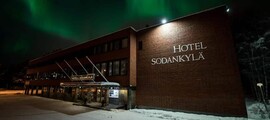Куусамо : частен самолет под наем 