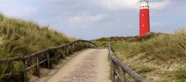 Ameland : частен самолет под наем 