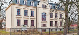 Eisenhuttenstad: частен самолет под наем 